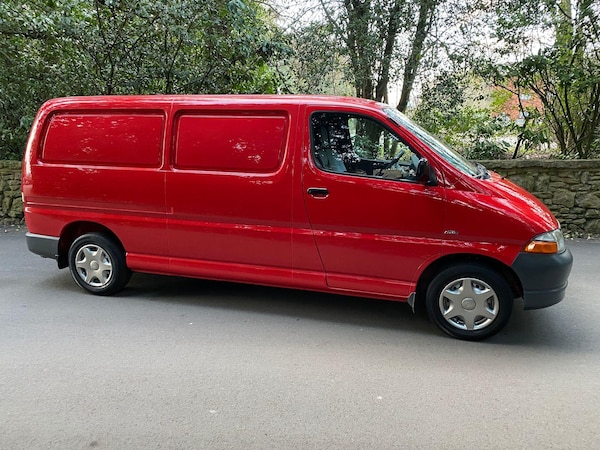 Used Toyota HiAce 2003 for sale - 75481316: Photo 2