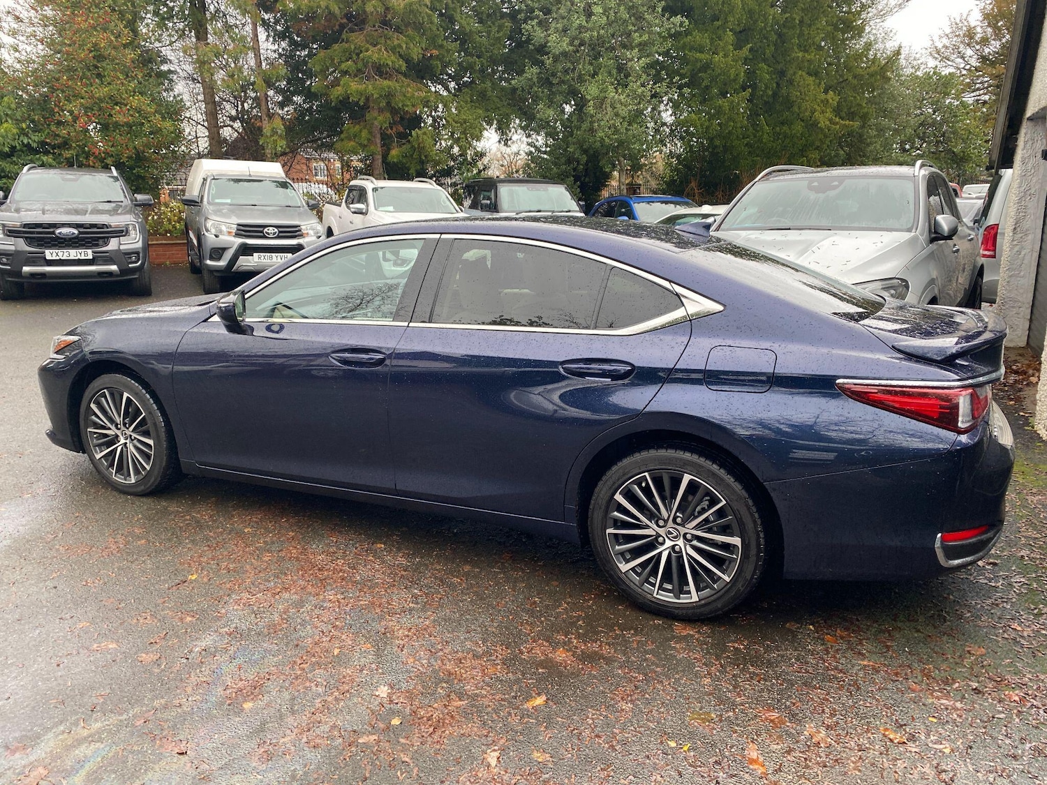 Used Lexus ES 2025 for sale - 76802260: Photo 15