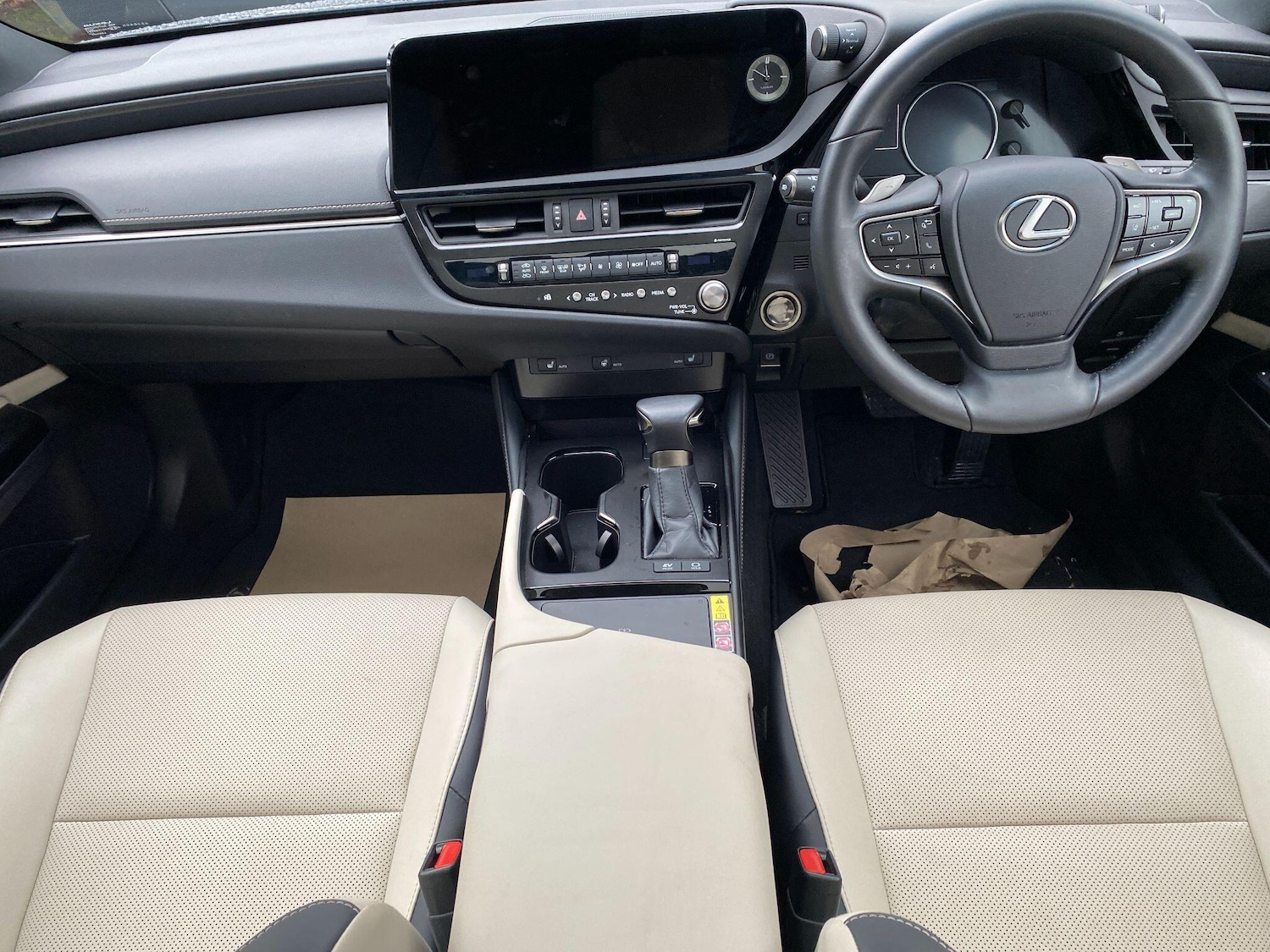 Used Lexus ES 2025 for sale - 76802260: Photo 5