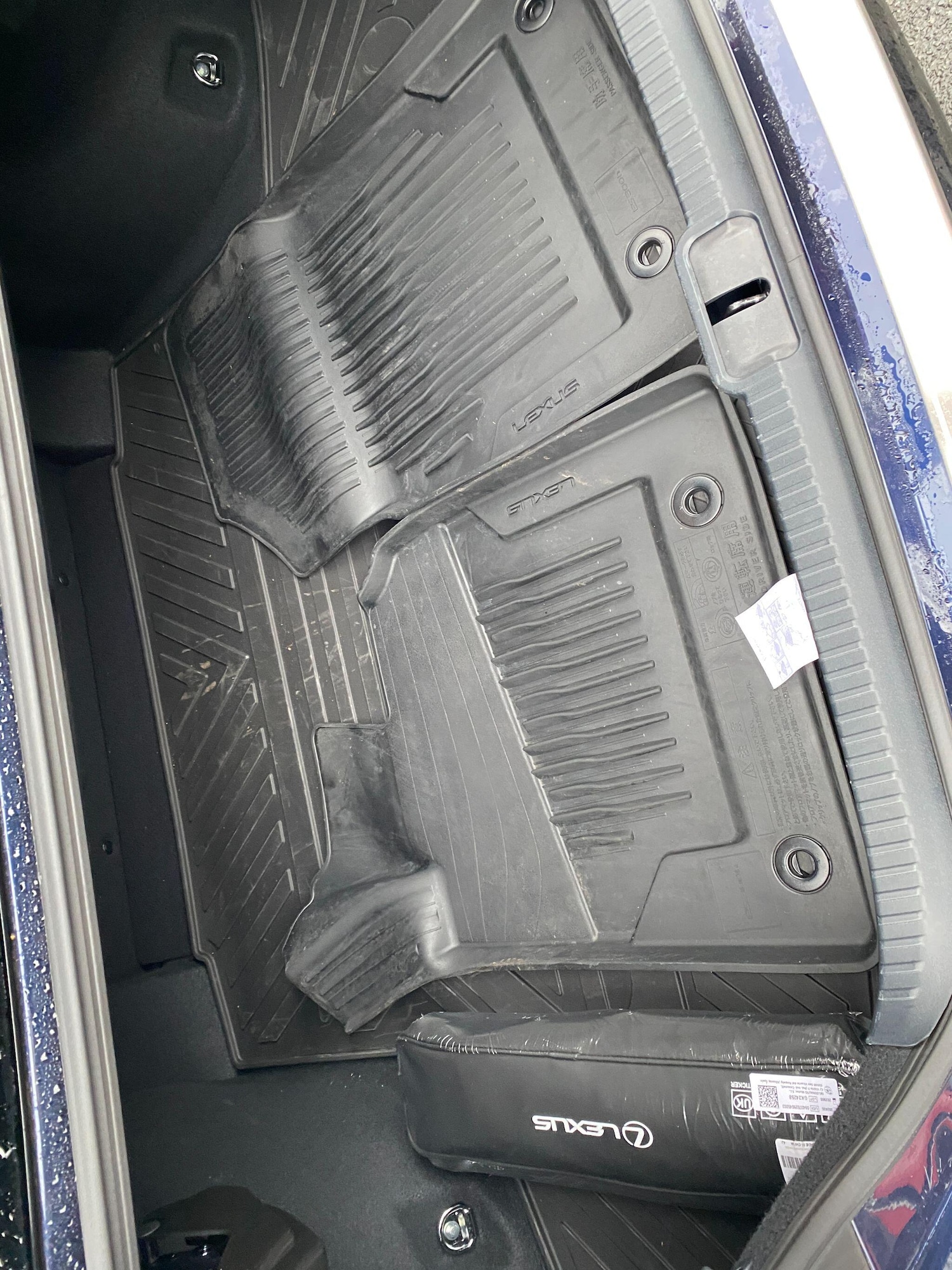 Used Lexus ES 2025 for sale - 76802260: Photo 6