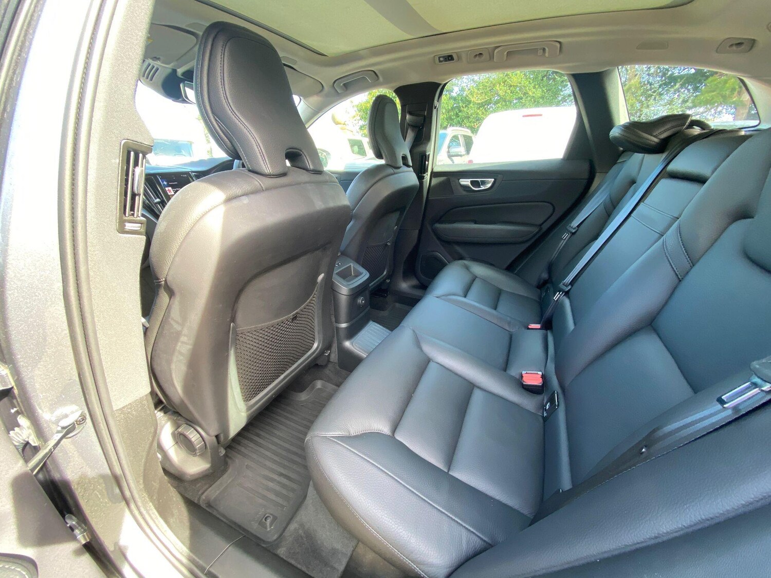 Used Volvo XC60 2021 for sale - 77926085: Photo 19