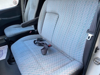 Used Toyota HiAce 2004 for sale - 75481281: Photo