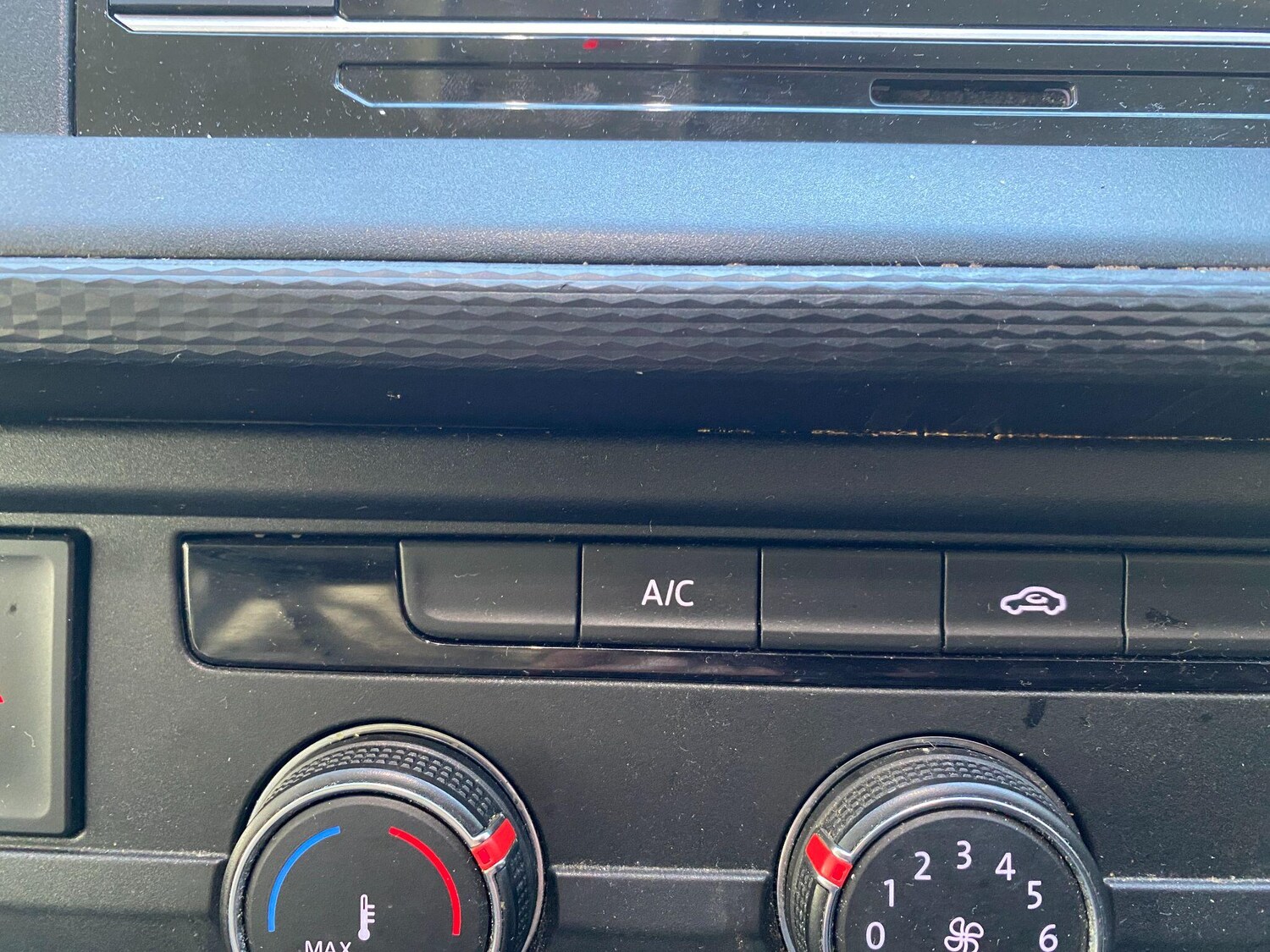 Used Volkswagen Transporter for sale - 77852825: Photo 9