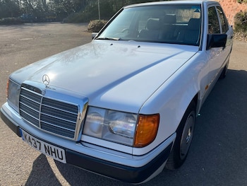 Used Mercedes-Benz 220 1993 for sale - 75608970: Photo