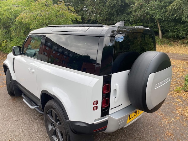 Used Land Rover Defender 90 2021 for sale - 75481289: Photo 17