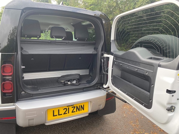 Used Land Rover Defender 90 2021 for sale - 75481289: Photo 6
