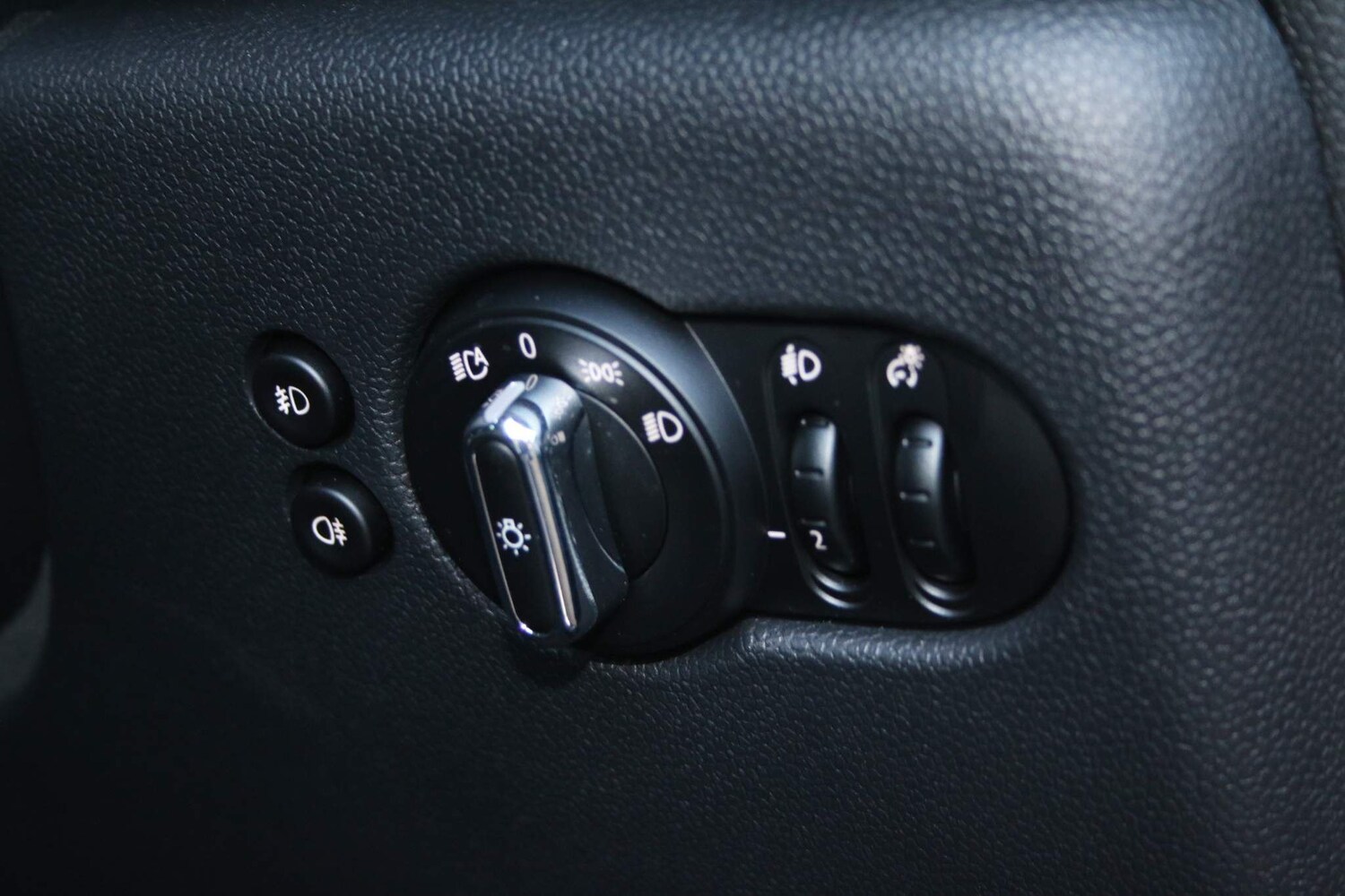 Used MINI Hatch 2019 for sale - 76988088: Photo 17