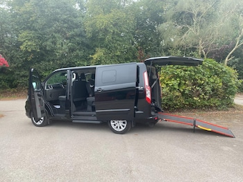 Used Ford Tourneo Custom 2019 for sale - 78891452: Photo