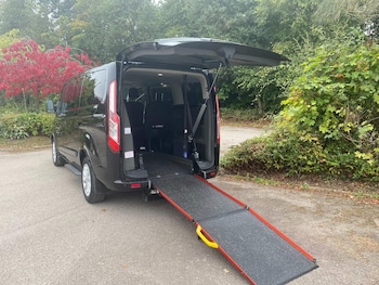 Used Ford Tourneo Custom 2019 for sale - 78891452: Photo