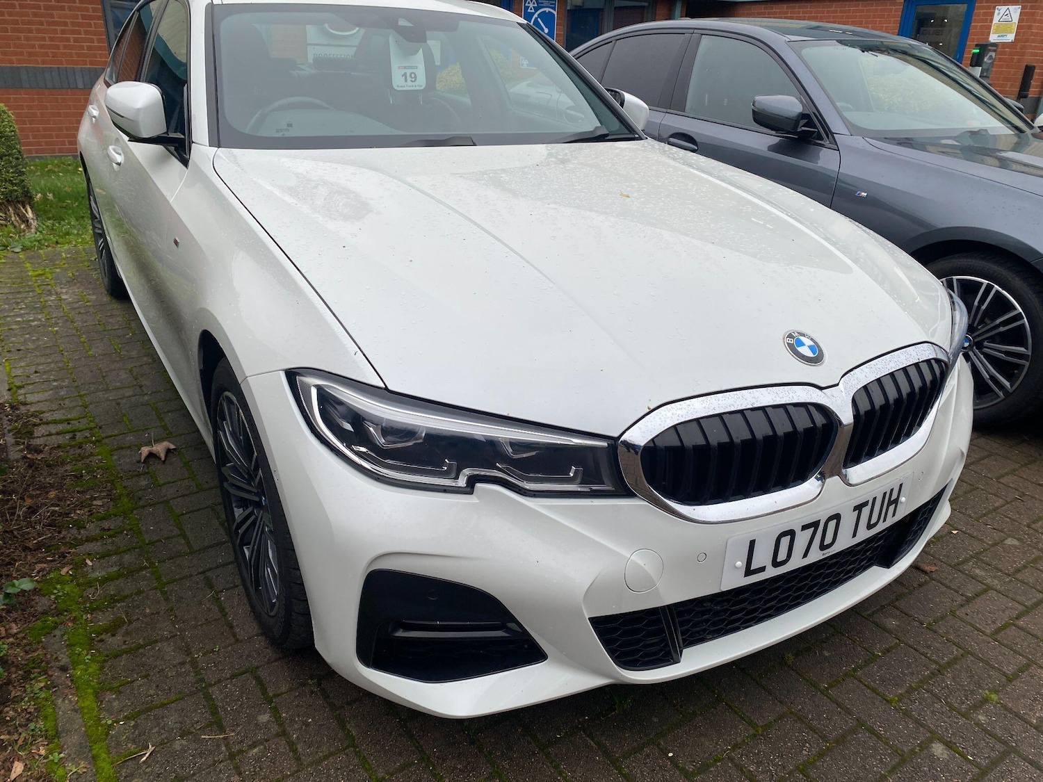 Used BMW 3 Series 2021 for sale - 76742375: Photo 1