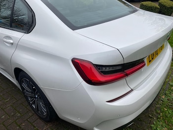 Used BMW 3 Series 2021 for sale - 76742375: Photo