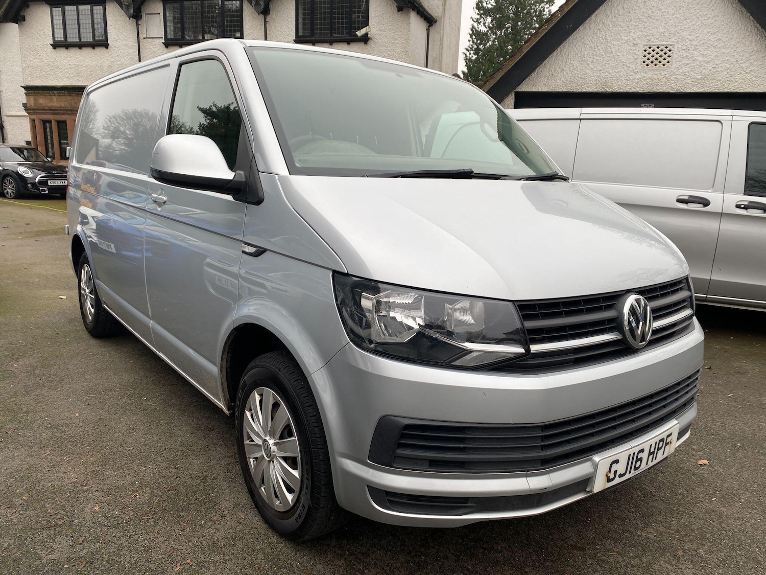 Used Volkswagen Transporter 2016 for sale - 77396447: Photo 1