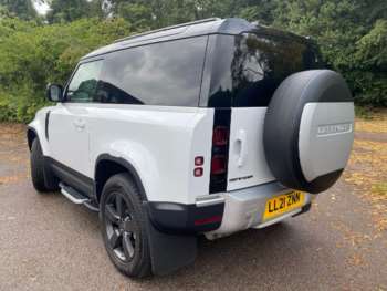 Used Land Rover Defender 90 2021 for sale - 67615303: Photo
