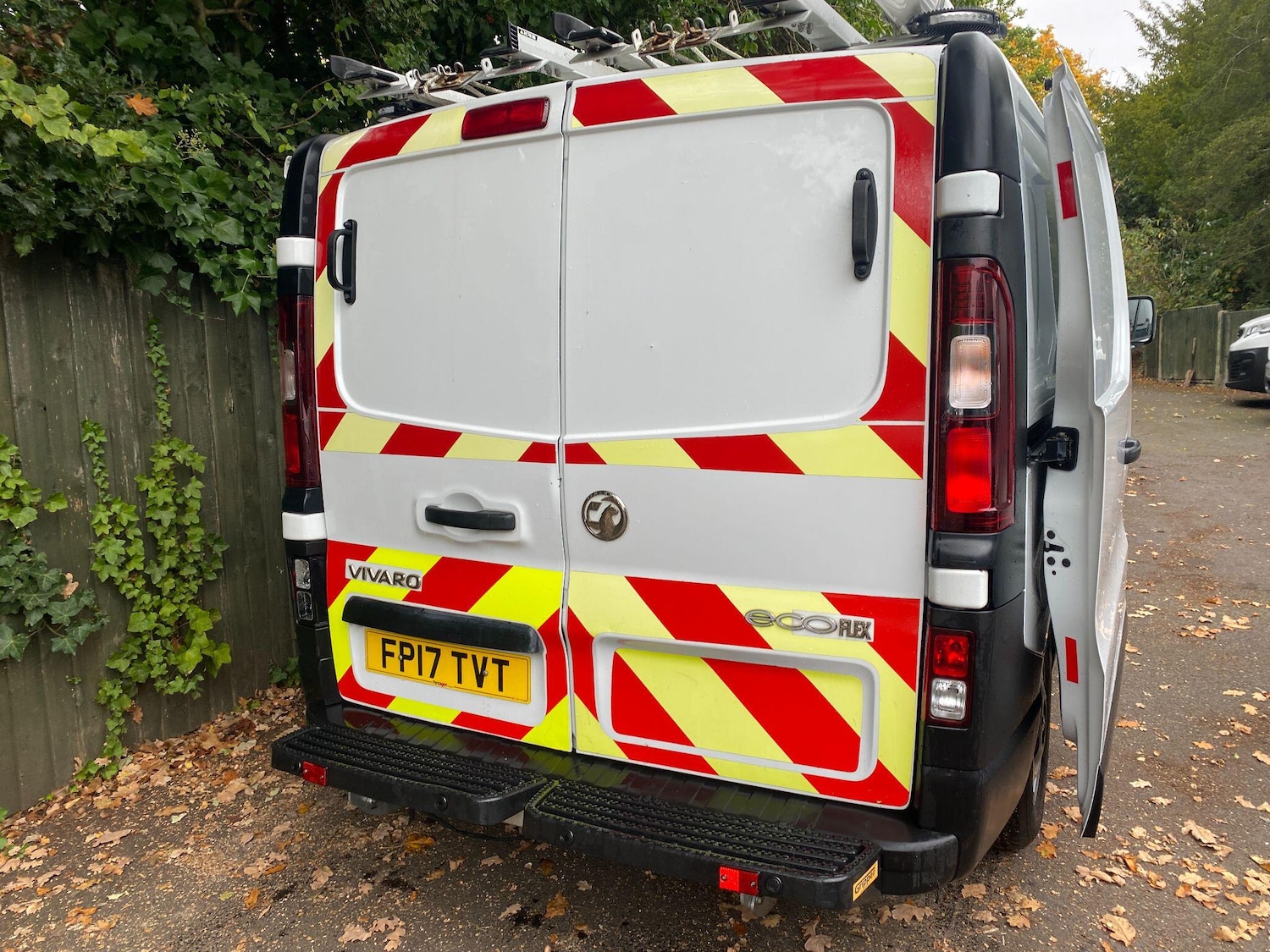 Used Vauxhall Vivaro 2017 for sale - 76251298: Photo 3