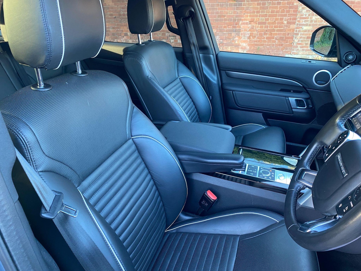 Used Land Rover Discovery 2019 for sale - 76592086: Photo 19