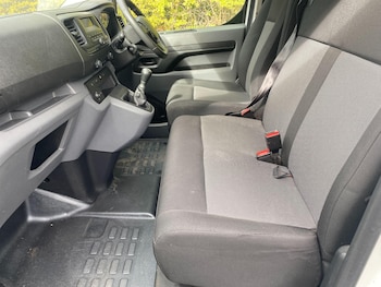 Used Peugeot Expert 2017 for sale - 76071657: Photo