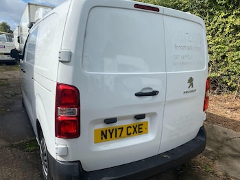 Used Peugeot Expert 2017 for sale - 76071657: Photo
