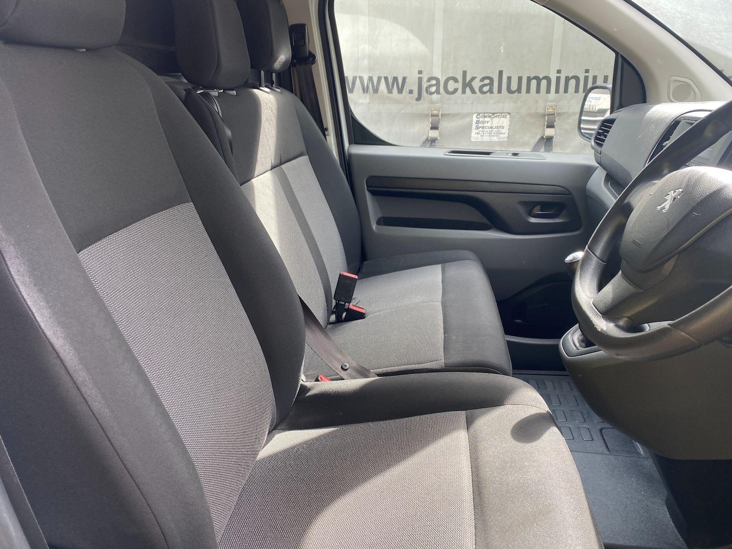 Used Peugeot Expert 2017 for sale - 76071657: Photo 6