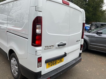 Used Renault Trafic 2019 for sale - 77645923: Photo