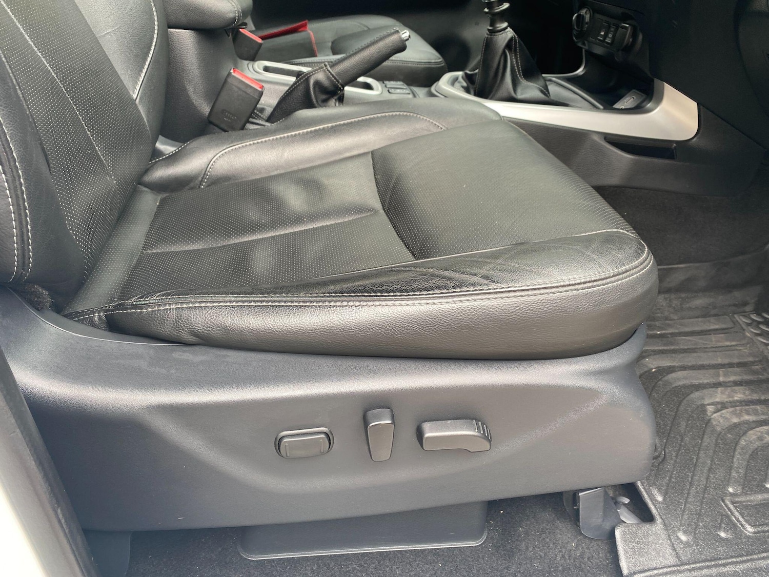 Used Nissan Navara 2020 for sale - 76377626: Photo 10