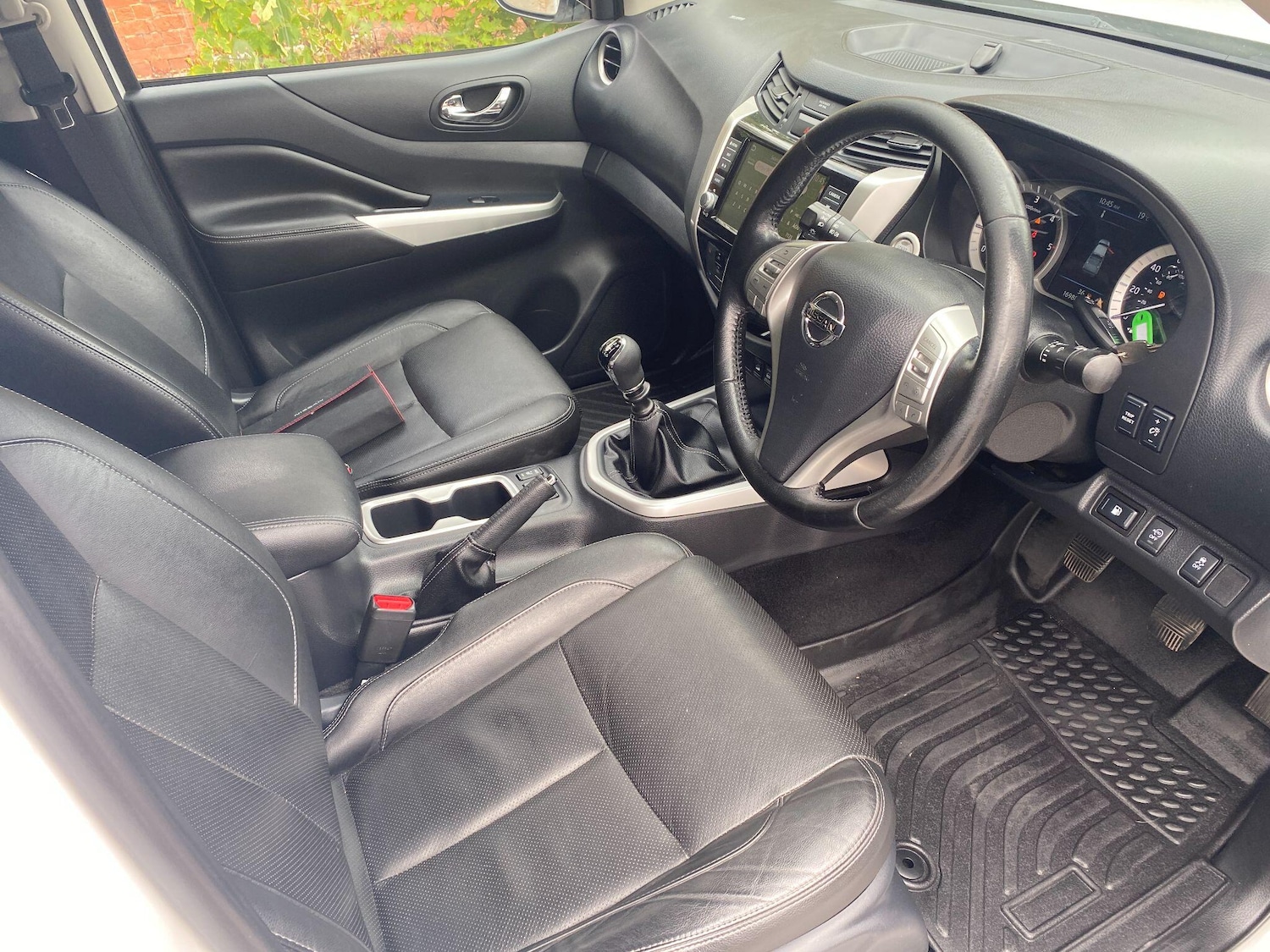 Used Nissan Navara 2020 for sale - 76377626: Photo 11