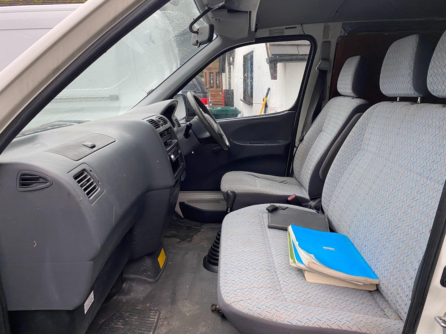 Used Toyota HiAce 2001 for sale - 76800785: Photo 13