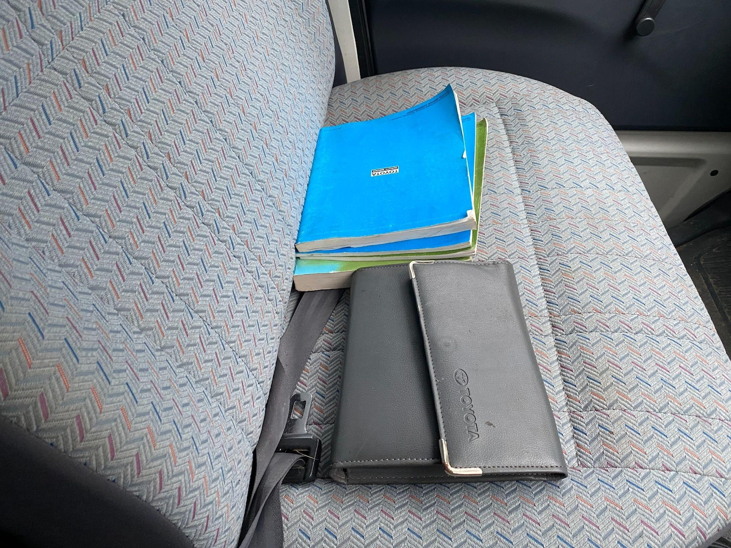 Used Toyota HiAce 2001 for sale - 76800785: Photo 7