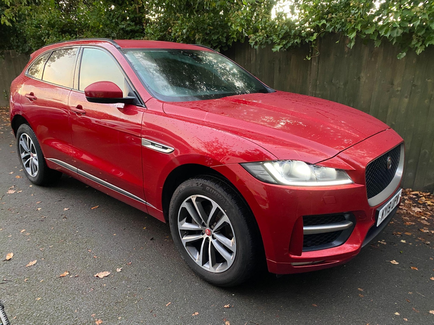 Used Jaguar F-Pace 2019 for sale - 76899418: Photo 1