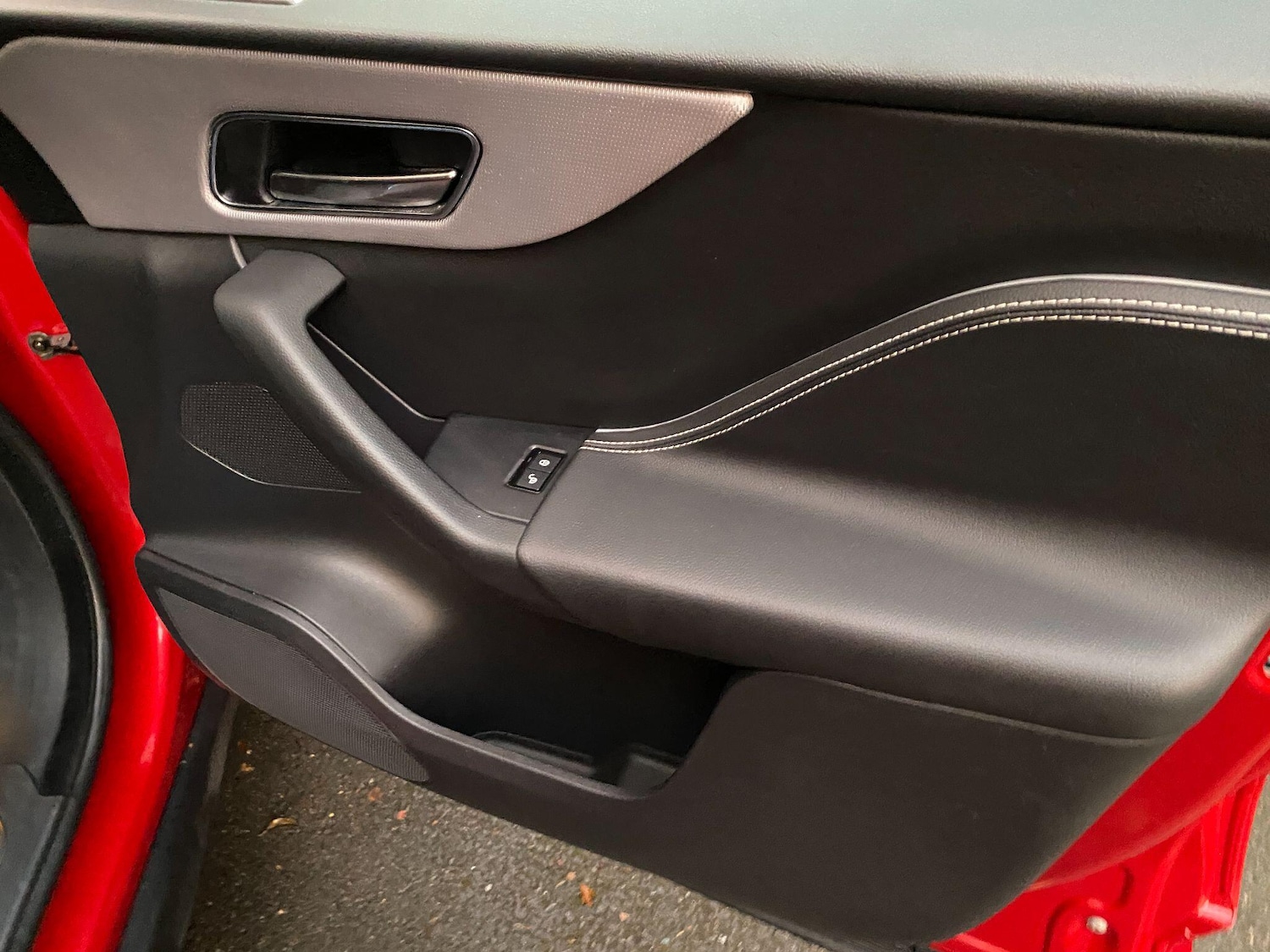 Used Jaguar F-Pace 2019 for sale - 76899418: Photo 14