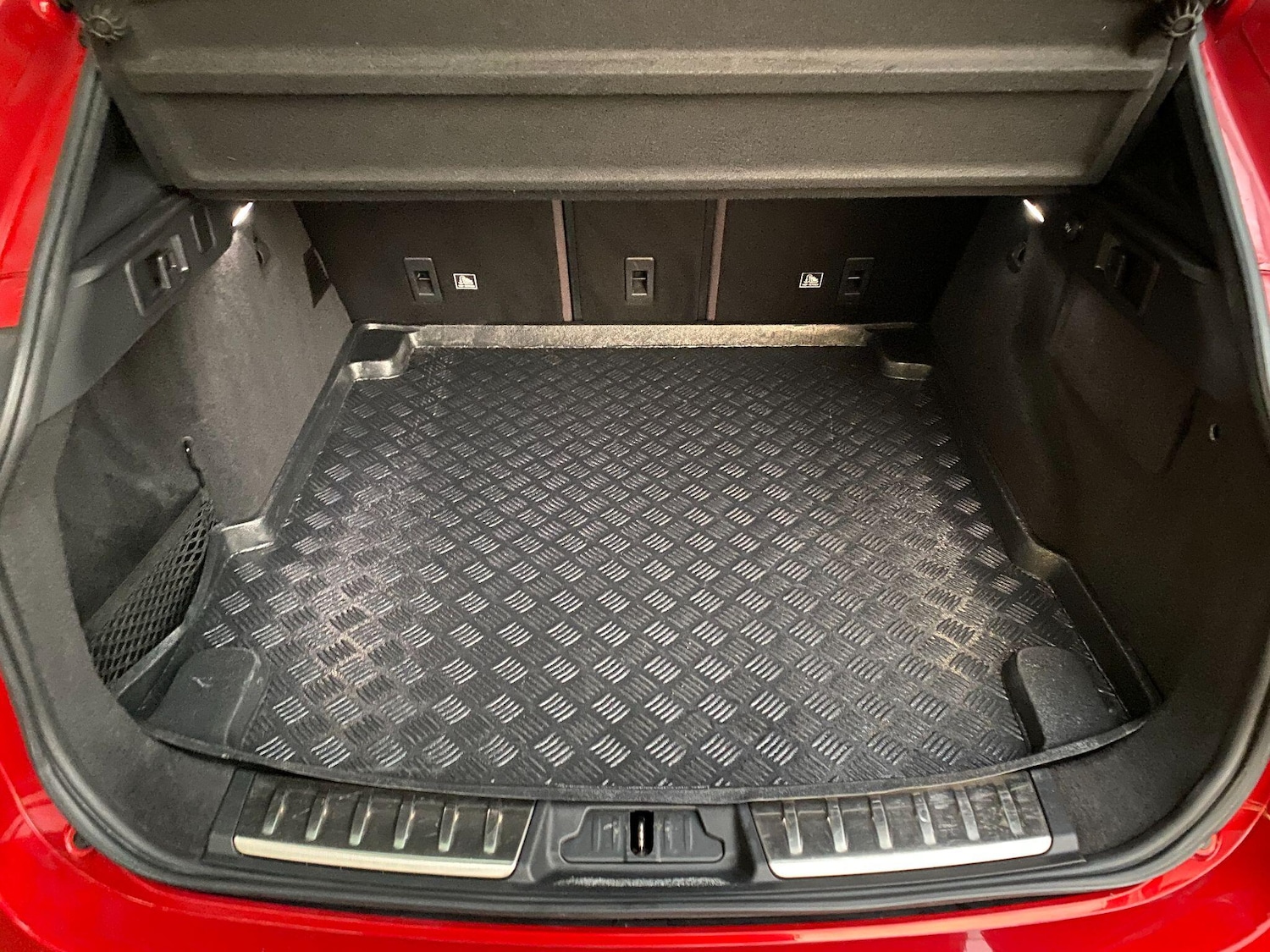 Used Jaguar F-Pace 2019 for sale - 76899418: Photo 6