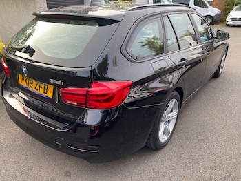 Used BMW 3 Series 2019 for sale - 76457696: Photo