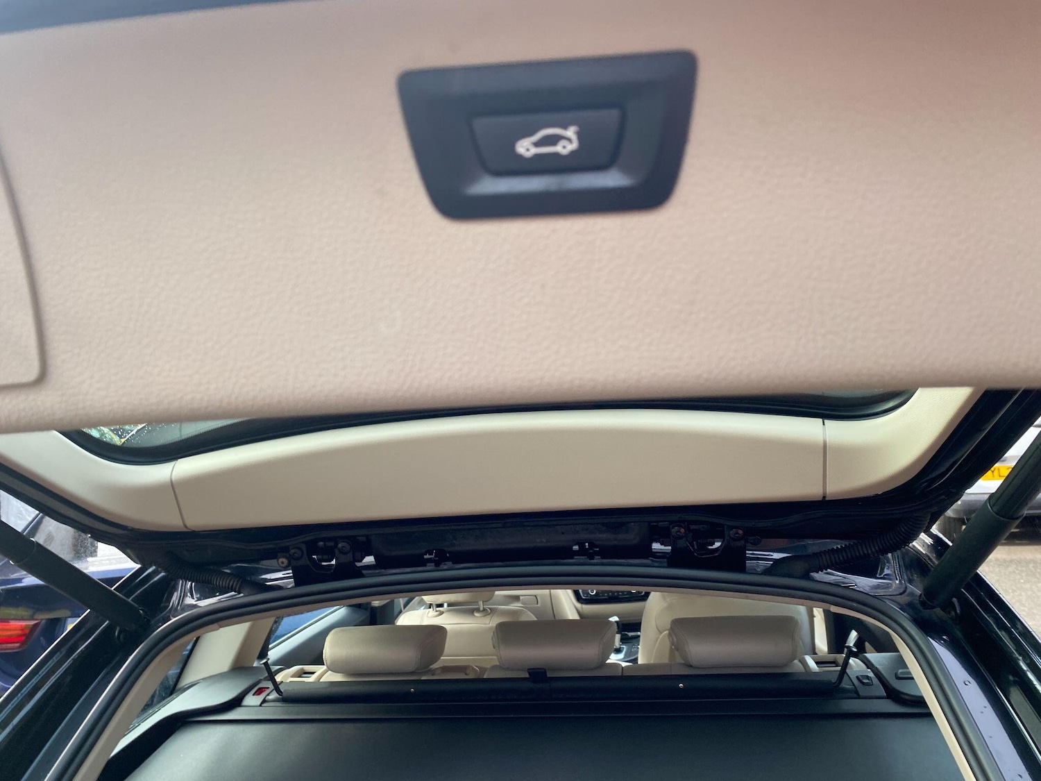 Used BMW 3 Series 2019 for sale - 76457696: Photo 9