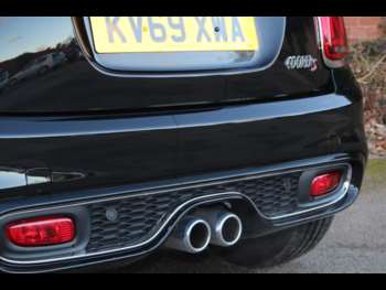 Used MINI Hatch 2019 for sale - 74643390: Photo
