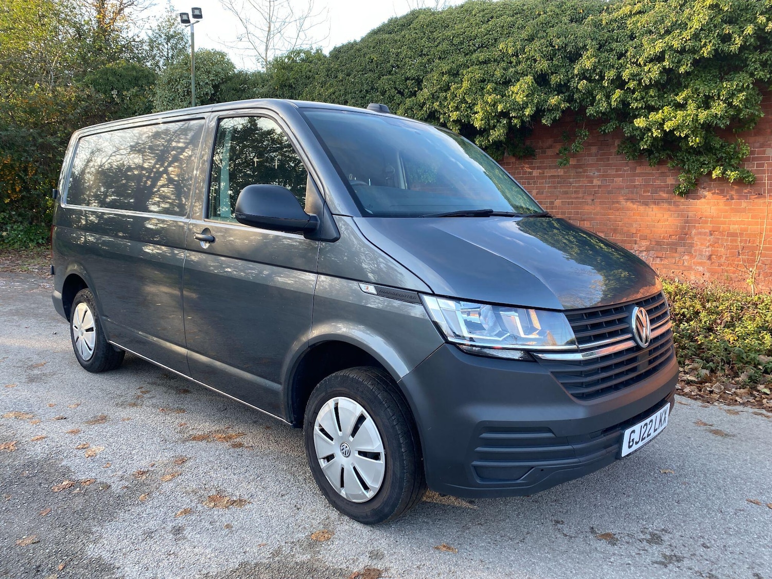 Used Volkswagen Transporter 2022 for sale - 76633959: Photo 1