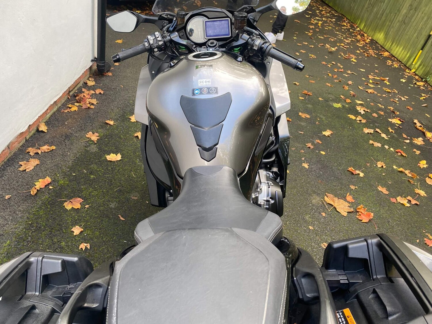 Used Kawasaki NINJA H2 SX 2021 for sale - 78538945: Photo 25