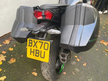 Used Kawasaki NINJA H2 SX 2021 for sale - bike-78538945: Photo