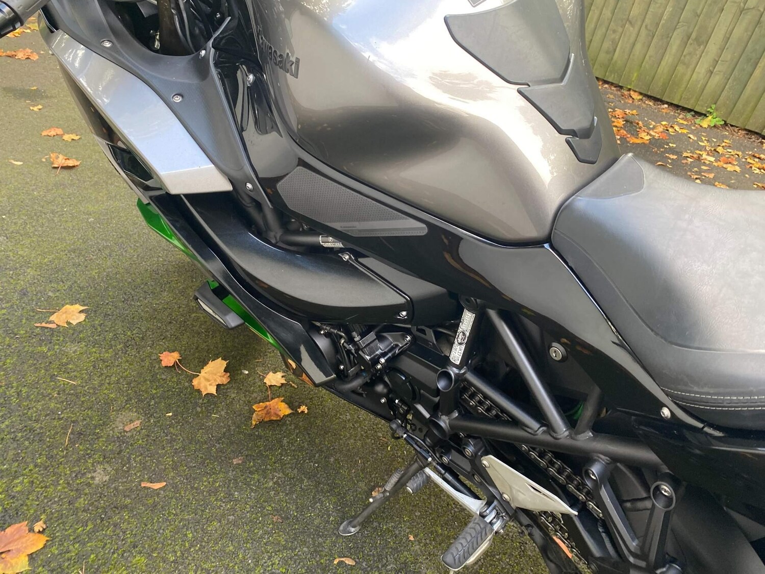 Used Kawasaki NINJA H2 SX 2021 for sale - 78538945: Photo 4
