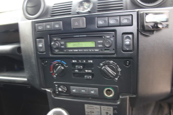 Used Land Rover Defender 110 2012 for sale - 75481363: Photo 15