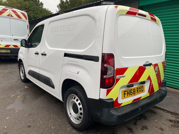 Used Vauxhall Combo 2019 for sale - 76239354: Photo 2