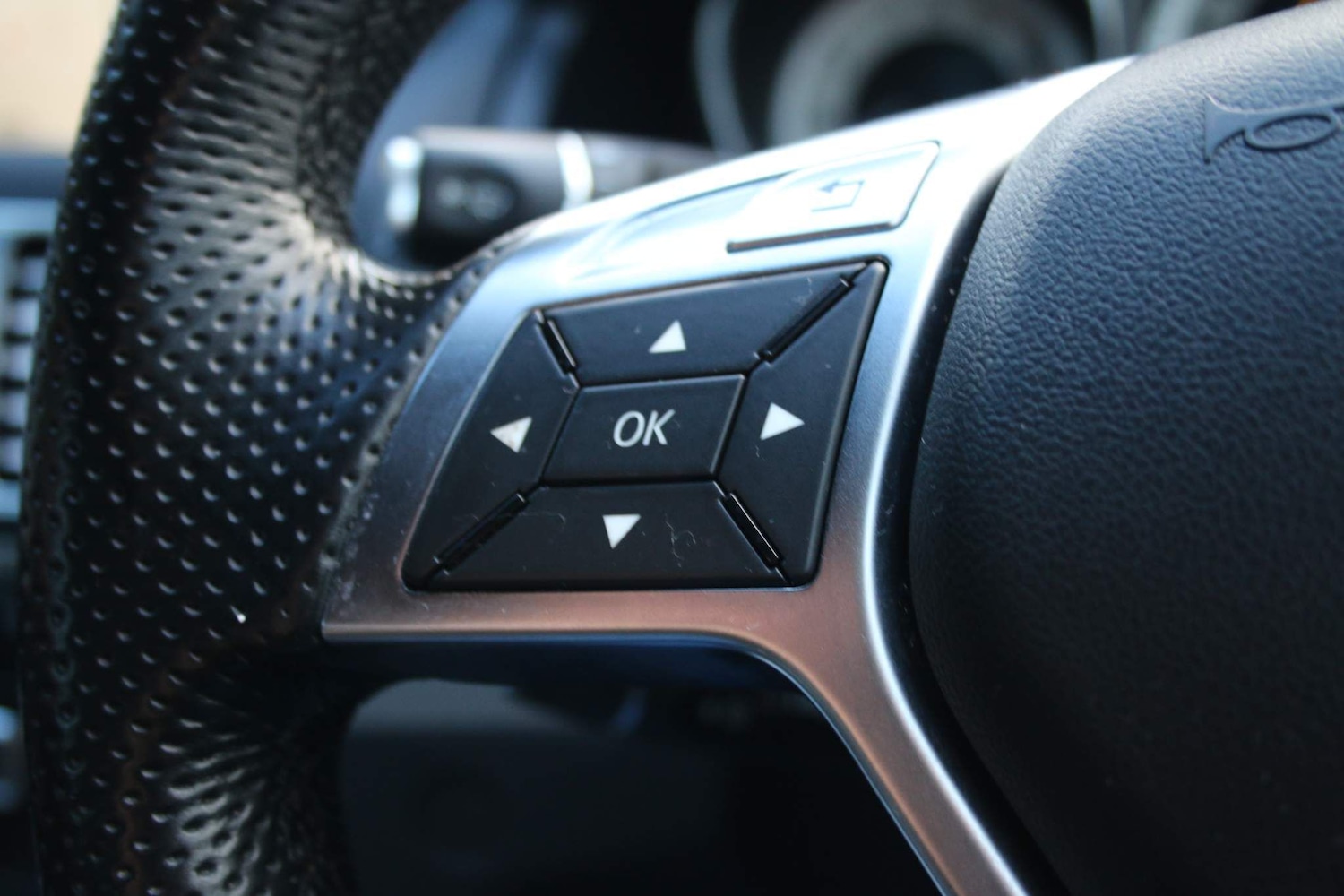 Used Mercedes-Benz E Class 2014 for sale - 76990268: Photo 26