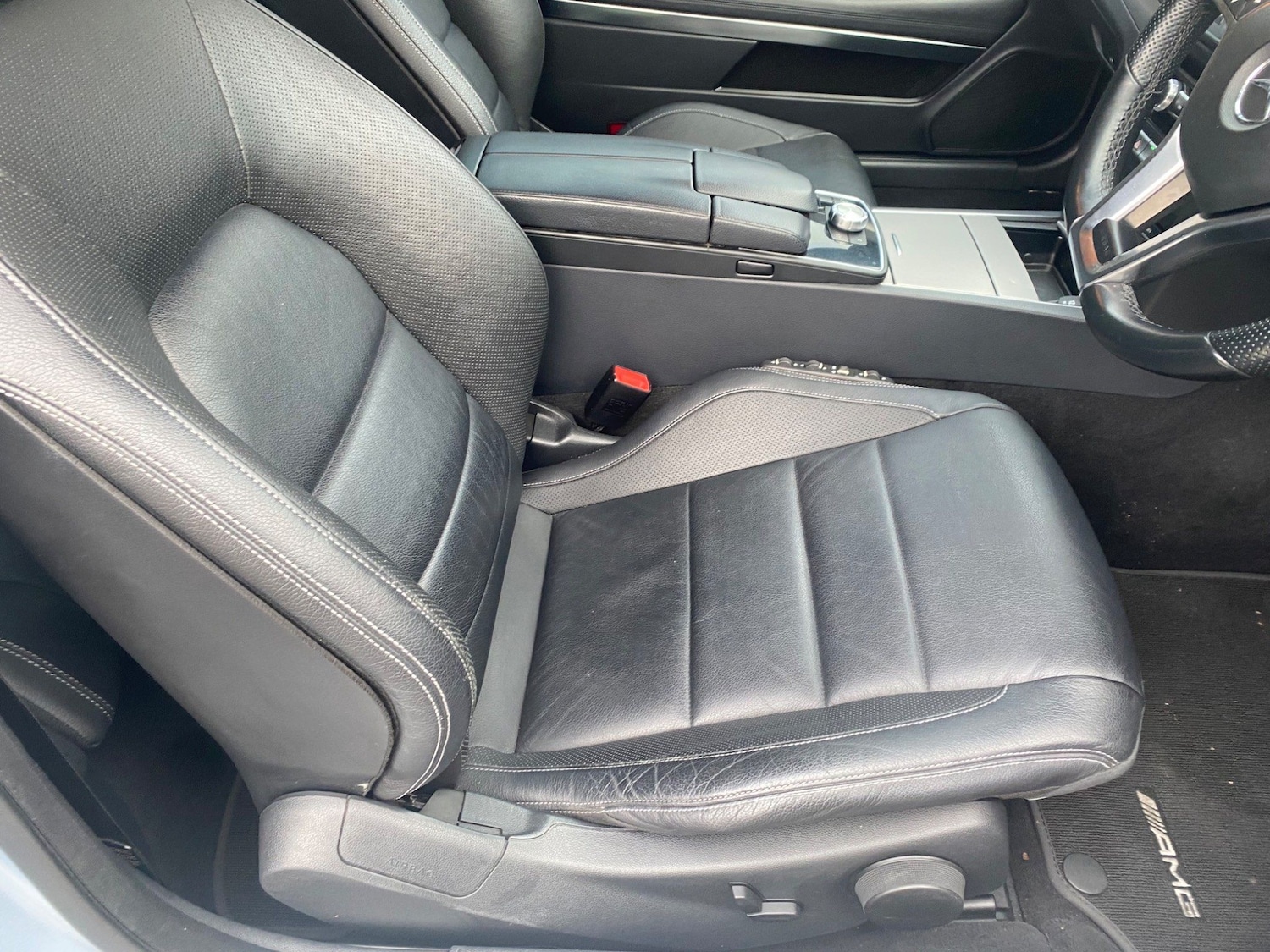 Used Mercedes-Benz E Class 2014 for sale - 76990268: Photo 32