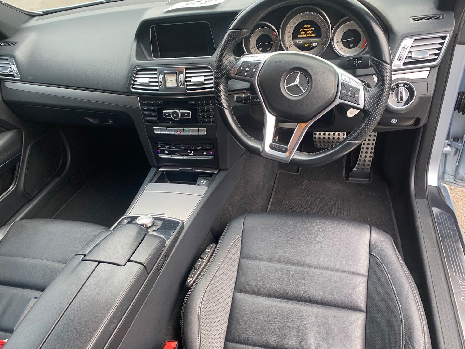 Used Mercedes-Benz E Class 2014 for sale - 76990268: Photo 35