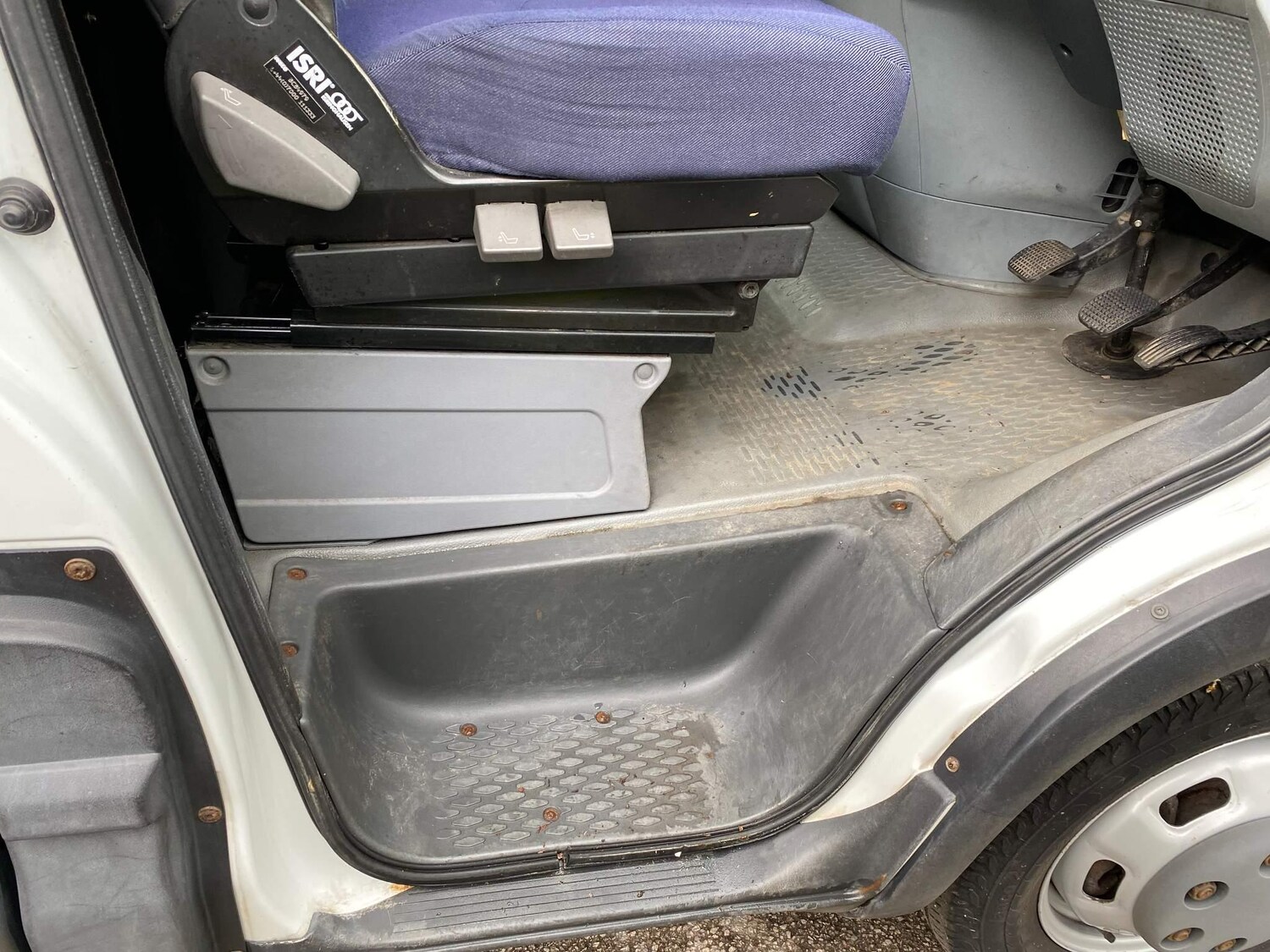 Vehicle 21