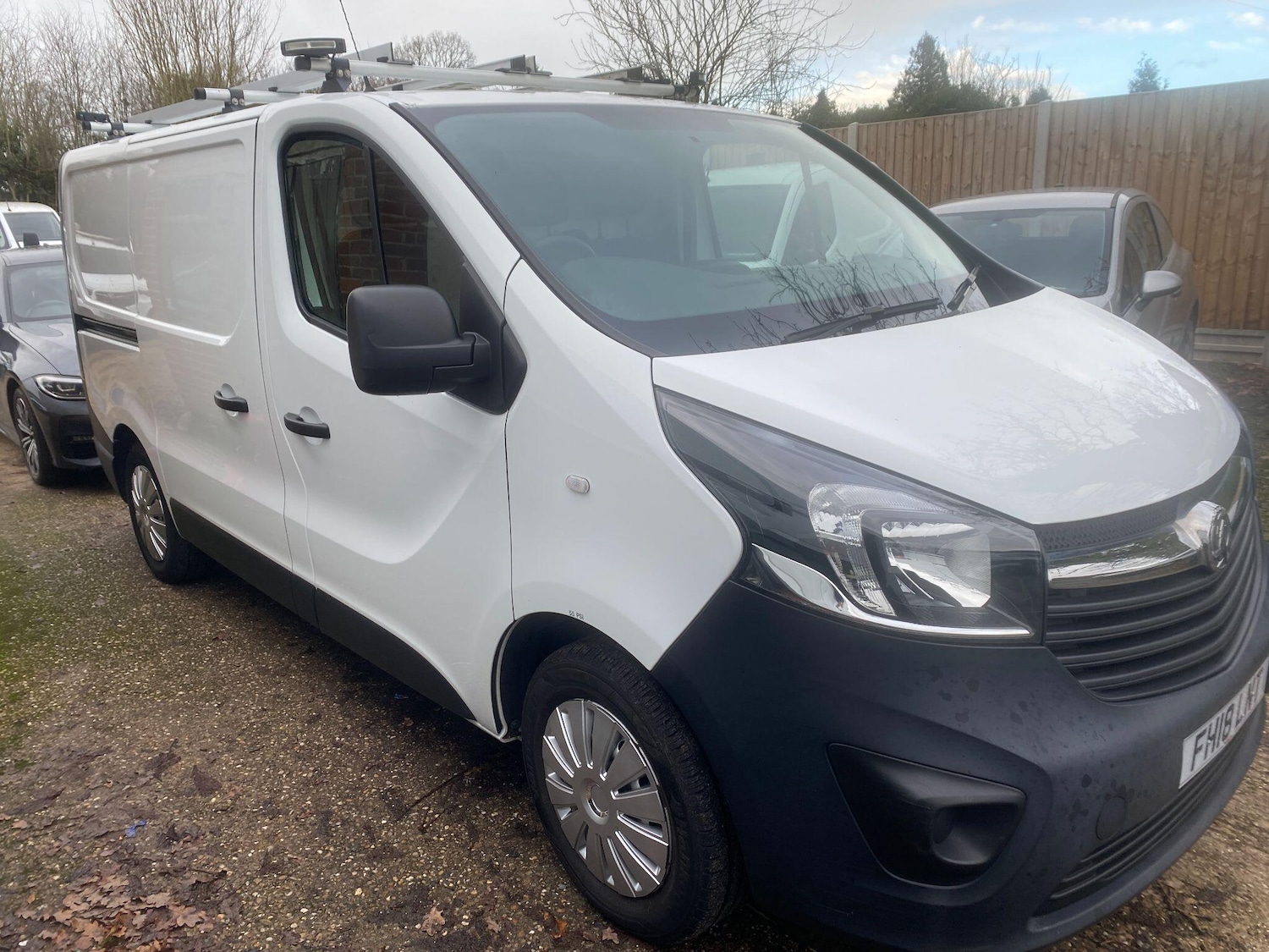 Used Vauxhall Vivaro 2018 for sale - 77305027: Photo 2