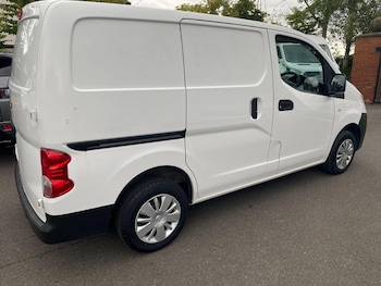 Used Nissan NV200 2018 for sale - 75481311: Photo