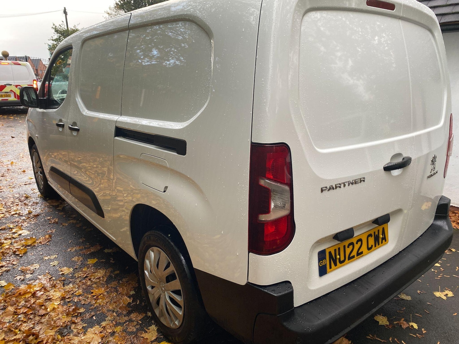 Used Peugeot Partner 2022 for sale - 76371104: Photo 3