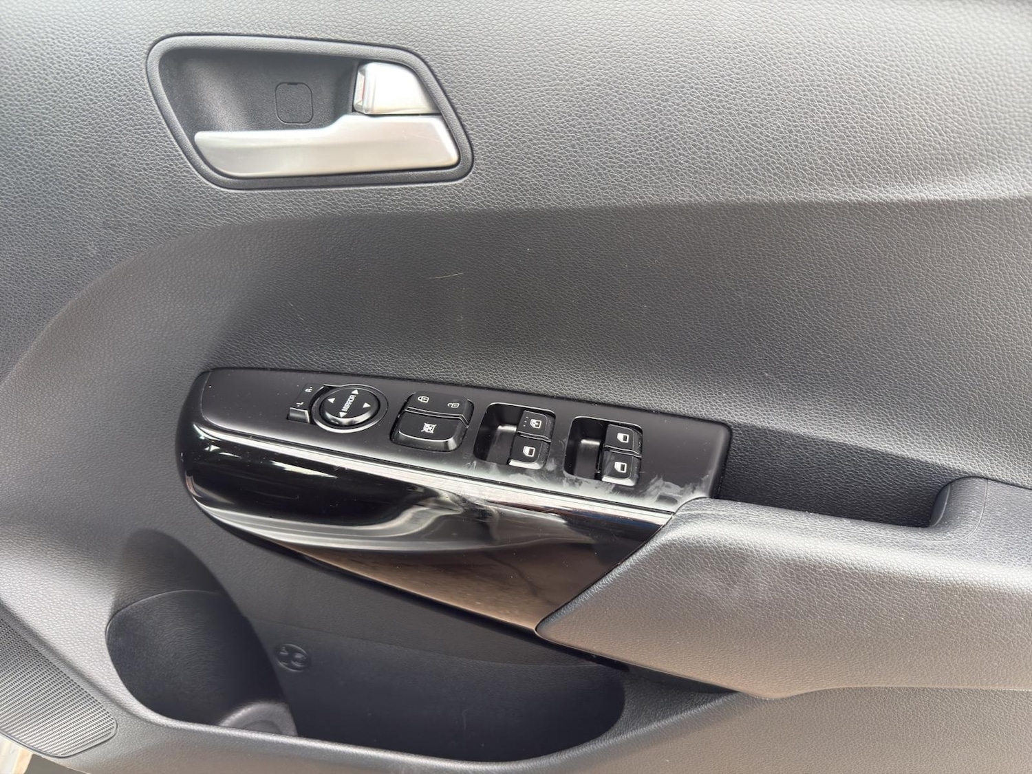 Used Kia Picanto 2018 for sale - 77490412: Photo 14