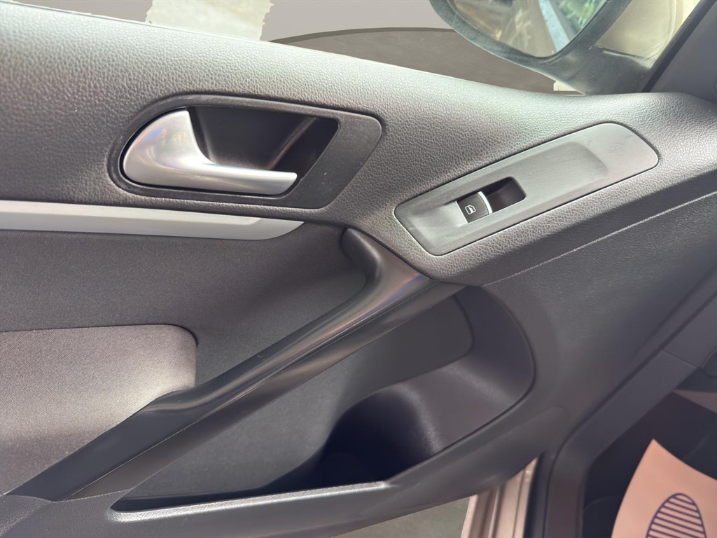 Used Volkswagen Tiguan 2015 for sale - 77945472: Photo 17