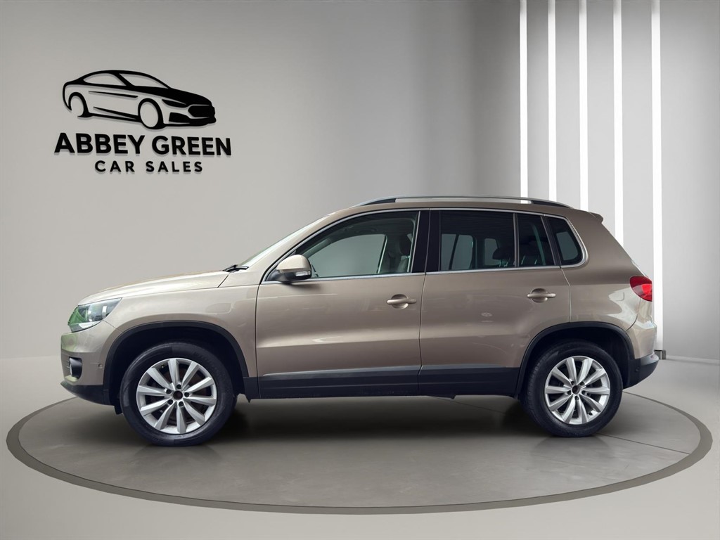 Used Volkswagen Tiguan 2015 for sale - 77945472: Photo 2