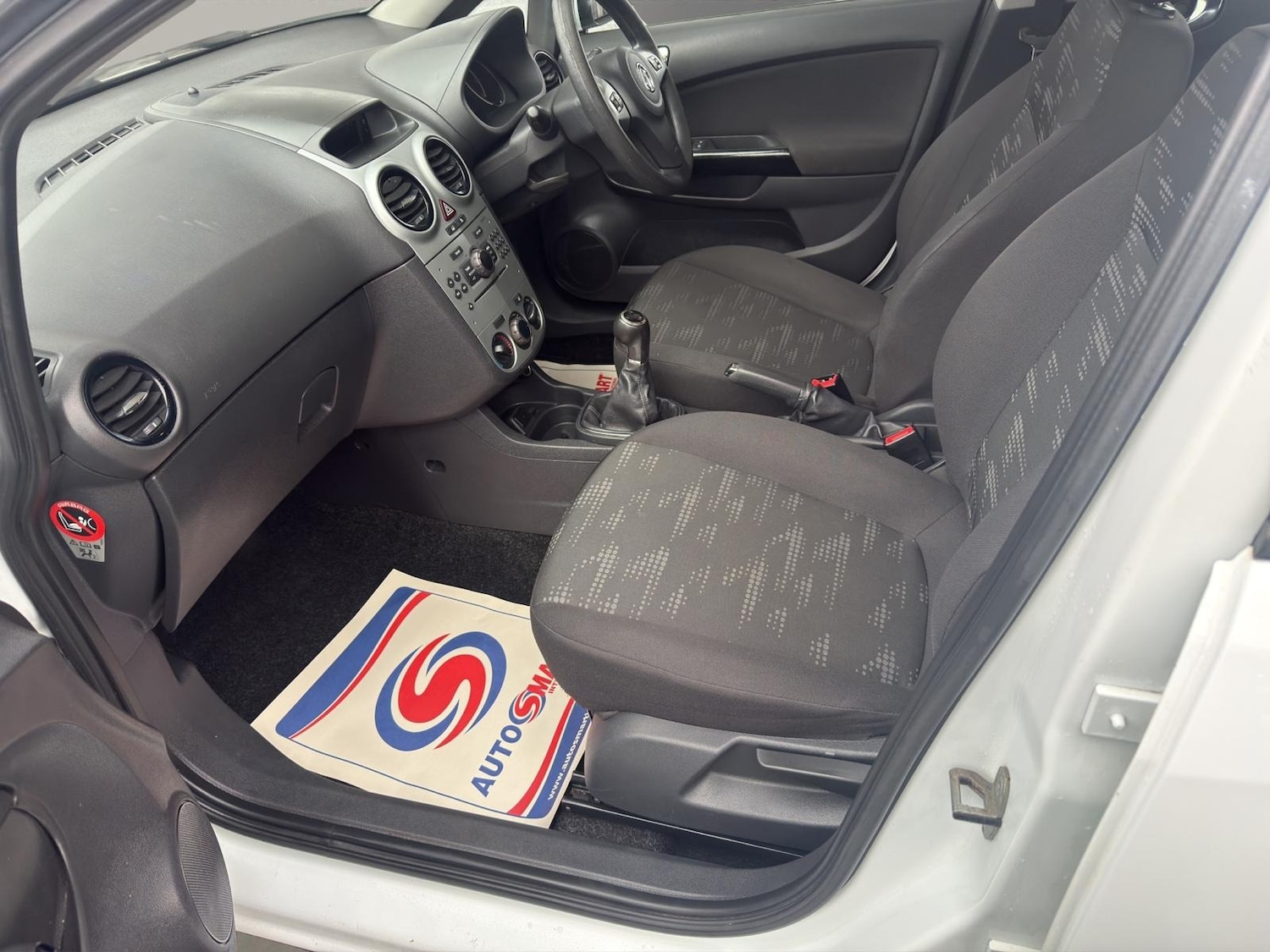 Used Vauxhall Corsa 2012 for sale - 77323906: Photo 12